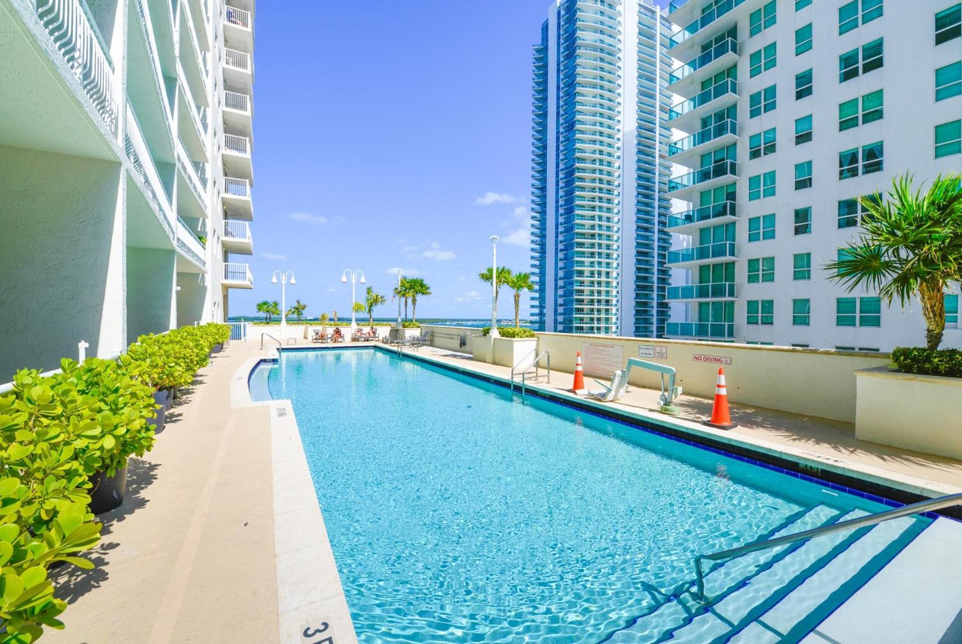 Ocean View Exquisite 1 Br W/free Parking Apartamento Miami